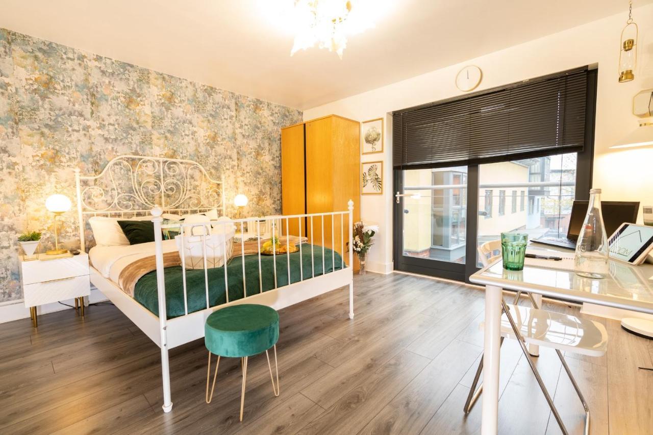 Luxe Place - Netflix & Workspace For 6 Birmingham Zewnętrze zdjęcie