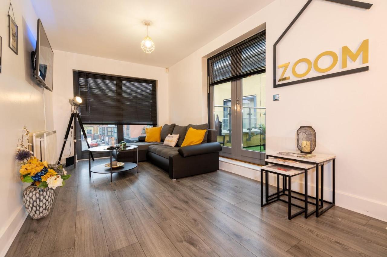 Luxe Place - Netflix & Workspace For 6 Birmingham Zewnętrze zdjęcie
