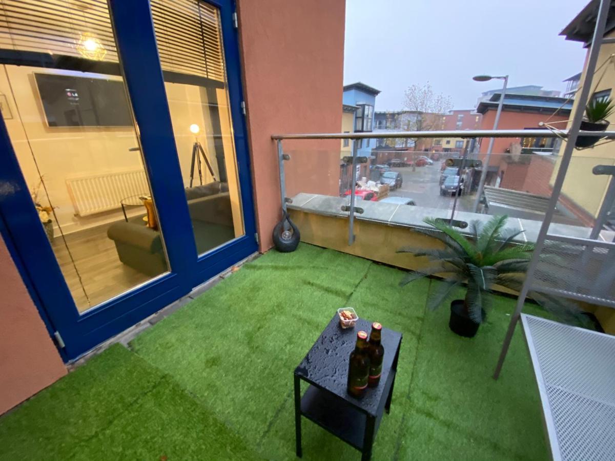 Luxe Place - Netflix & Workspace For 6 Birmingham Zewnętrze zdjęcie